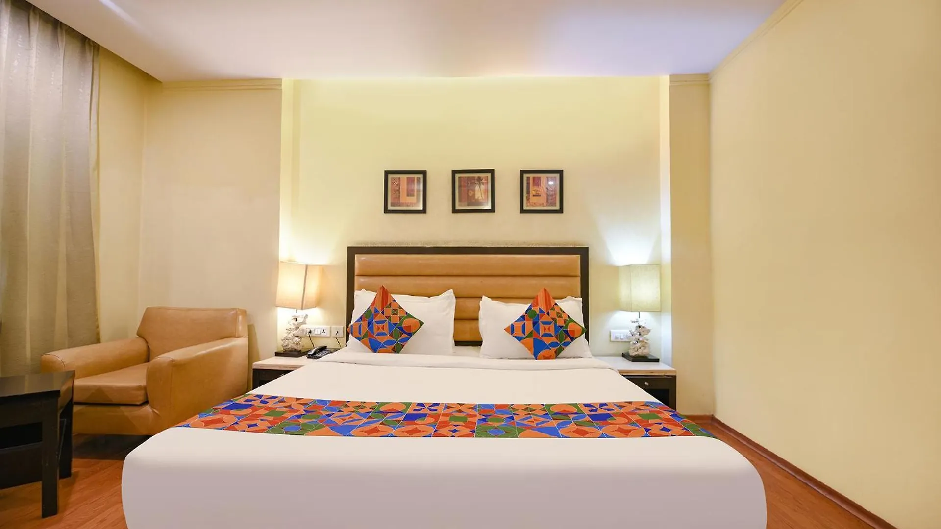 Fabhotel Prime The Western With Swimming Pool New Delhi Hotel