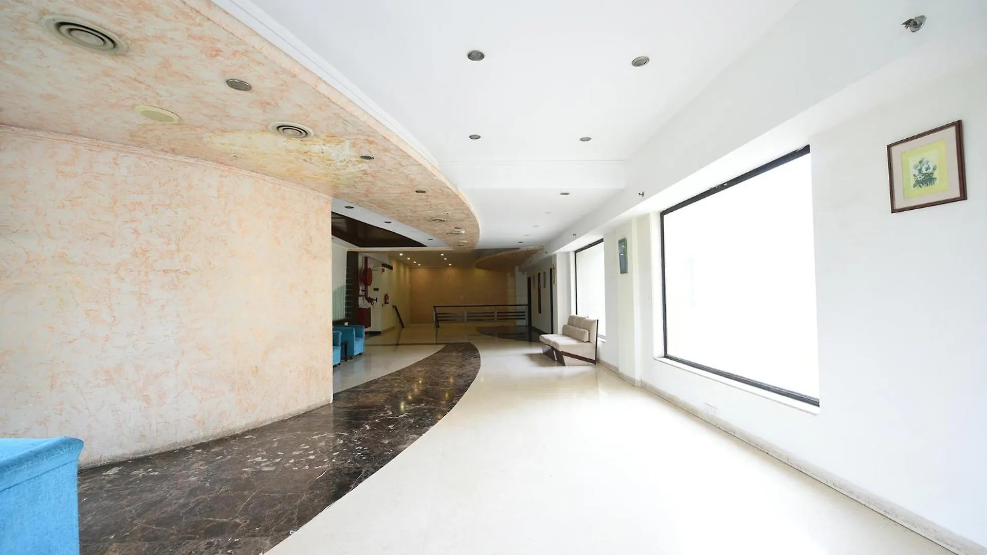 Hotel Fabhotel Prime The Western With Swimming Pool New Delhi